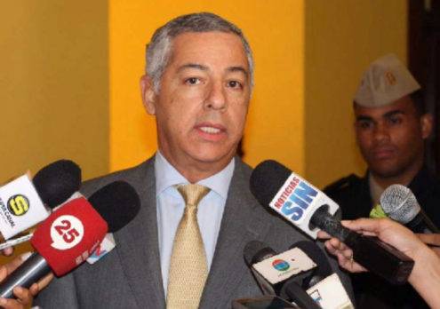 Exministro Donald Guerrero demanda a Eduardo Pellerano