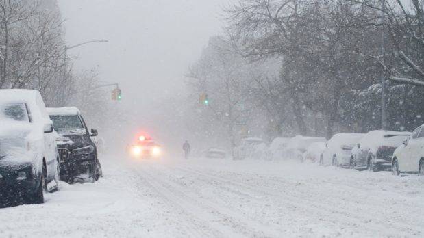 Declaran Nueva York en emergencia por arribo de una nevada