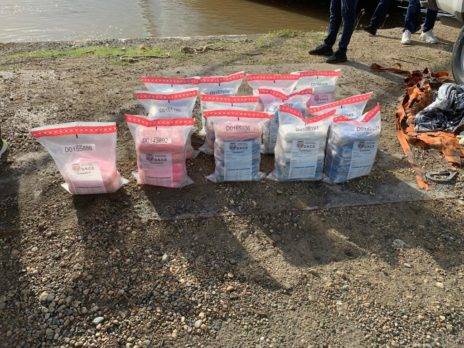 Ocupan 62 paquetes de droga debajo de buque en puerto Sans Souci