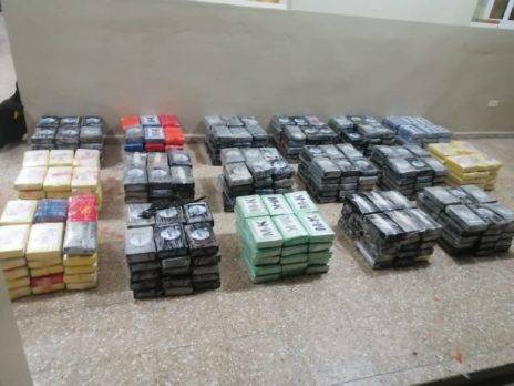 Atrapan tres en SPM intentaron introducir al país 509 paquetes de droga