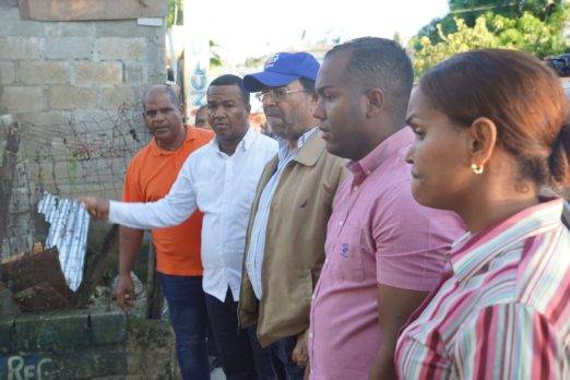 Director del Indrhi inspecciona daños causados por lluvias en Pantoja, Palmarejo y Pedro Brand