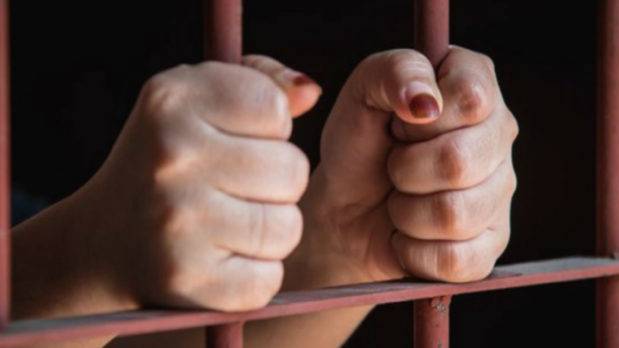 España: para clientes de personas obligadas a prostituirse  prevé la cárcel
