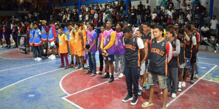 EBA y Pantoja triunfan en inicio torneo Baloncesto Los Alcarrizos