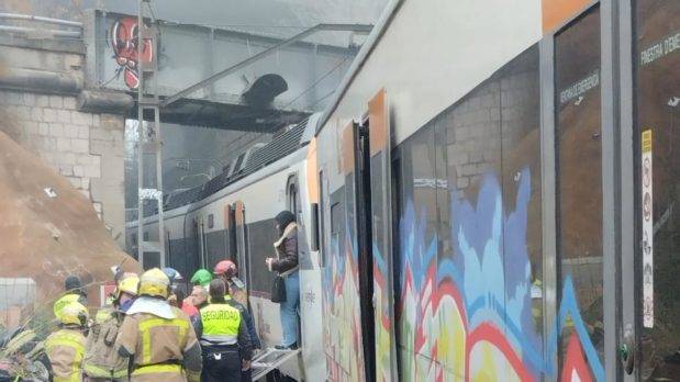 Un choque de trenes en España deja 155 heridos leves