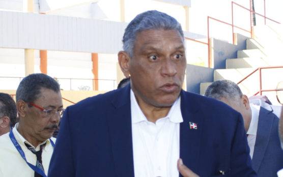 Ministro de Interior cita logros plan en barrio Cristo Rey