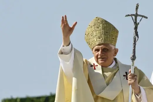 Benedicto XVI siempre será recordado por renunciar al papado￼