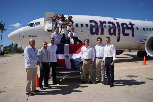 Arajet hace vuelo de reconocimiento a La Romana desde Bogotá