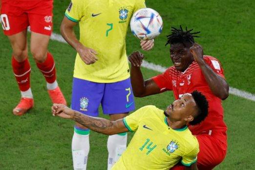 Qatar: Brasil cae 1-0 ante Camerún y con lo justo gana su grupo