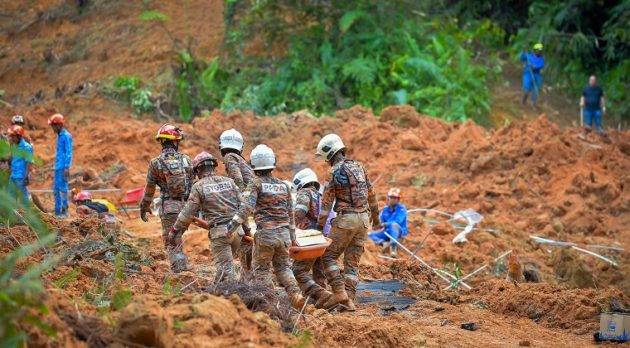 Ascienden a 26 los muertos tras una avalancha en un campin de Malasia