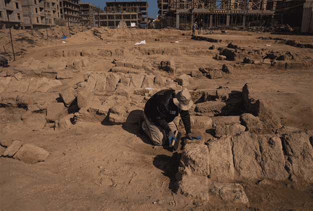 Descubren en Gaza más de 60 tumbas de la era romana