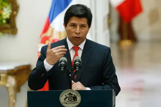 Presidente de Perú enfrenta tercer intento de destitución