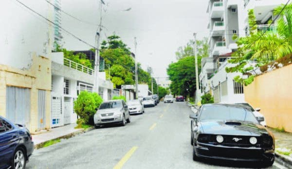 Calle Rosario en la Urbanizacion Real.