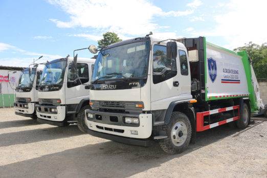Alcaldía de Bonao adquiere camiones compactadores