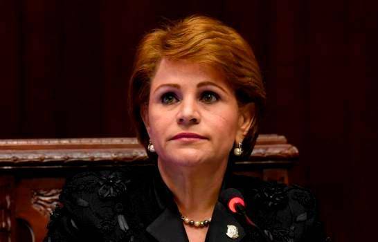Lucía Medina queda ausente en asamblea
