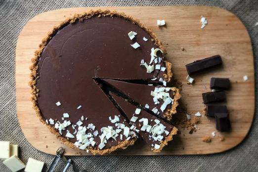 Hasta la tarta de chocolate tiene su día; aquí 3 ricas recetas