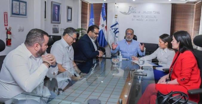 JAC busca expandir operaciones de líneas aéreas locales