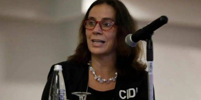 Canciller chilena llama “huevón” a embajador argentino en audio filtrado