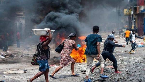 Analistas: A EE.UU., Francia y Canadá no les interesa ayudar Haití