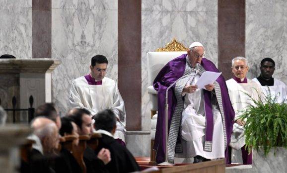 Papa ante individualismo; pide alto al fuego Ucrania