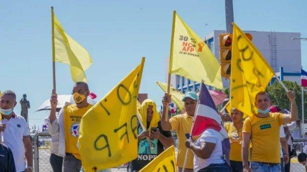 Abogados condena «agresión» a manifestantes del 30 % de las AFP