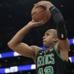 Al Horford ha perfeccionado un disparo de tres puntos que le ha dado resultado.