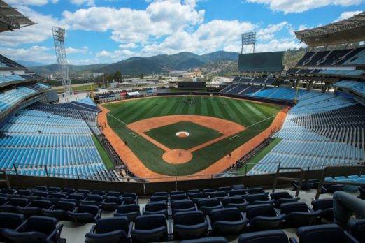 Nicolás Maduro entrega nuevo estadio para celebrar la Serie del Caribe