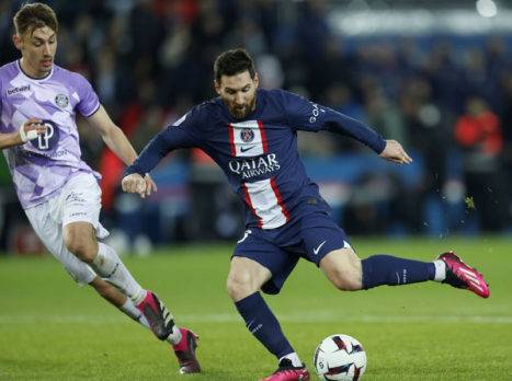 Con gol de Messi, el PSG supera 2-1 al Toulouse