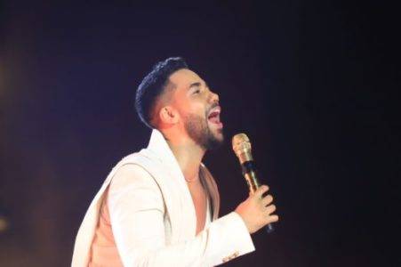 Romeo Santos inicia gira 2023 ante unos 40 mil fanáticos en Lima, Perú