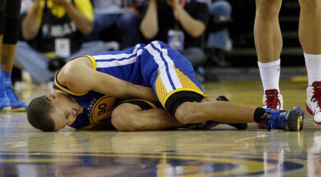 Stephen Curry estará fuera de juego por lesión en la pierna izquierda