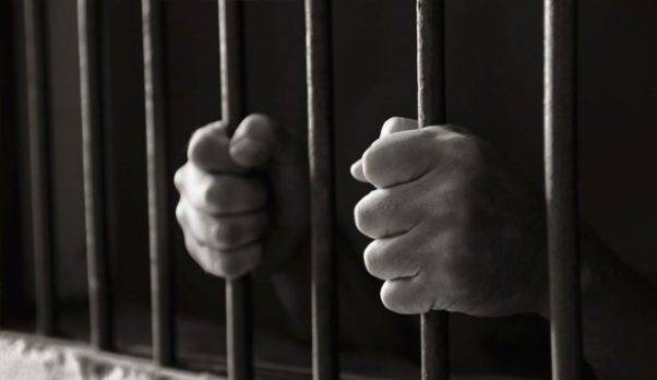 Ocho meses de prisión preventiva a cuatro imputados por falsificar documentos judiciales