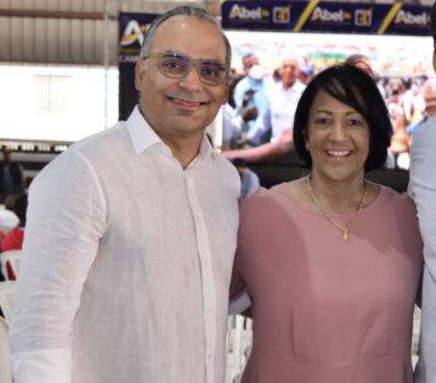 Exgobernadora de Santiago apoya aspiraciones de Jeffrey Infante a la alcaldía