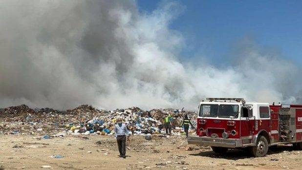 Jarabacoa está en estado de emergencia por incendio en vertedero
