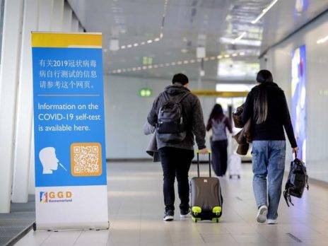 China deja de pedir pruebas PCR a viajeros de varios países