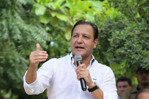 Abel Martínez acusa al Gobierno de perjudicar a productores