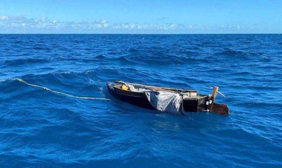 Mueren tres en naufragio en el Caribe