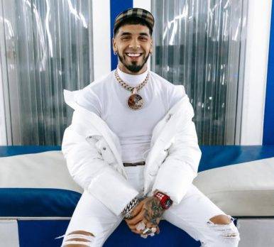 Anuel AA habla en redes sociales sobre situación con expareja