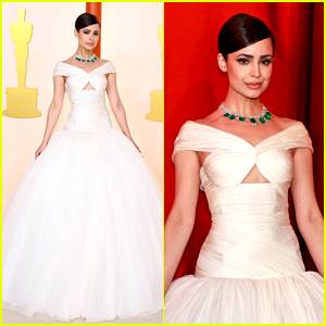 sofia carson oscars 2023 red carpet