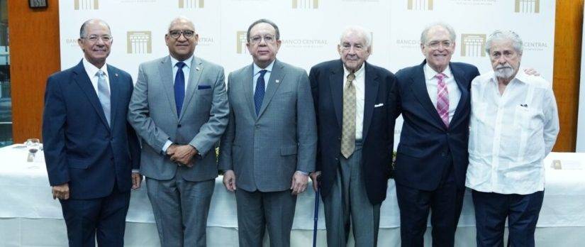 Banco Central pone a circular obra sobre Rafael Hernández