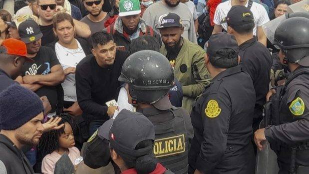 Perú decreta estado de emergencia y militariza sus fronteras ante llegada de migrantes