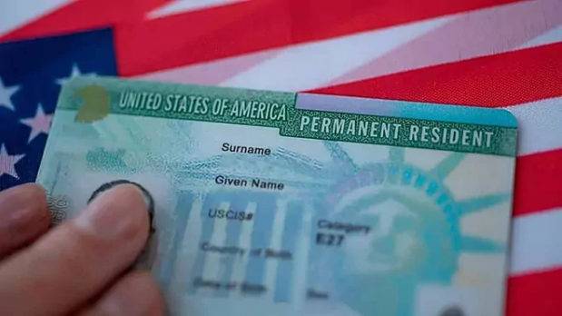 ¿Cuál es el proceso para obtener la visa de residente que regresa a Estados Unidos?