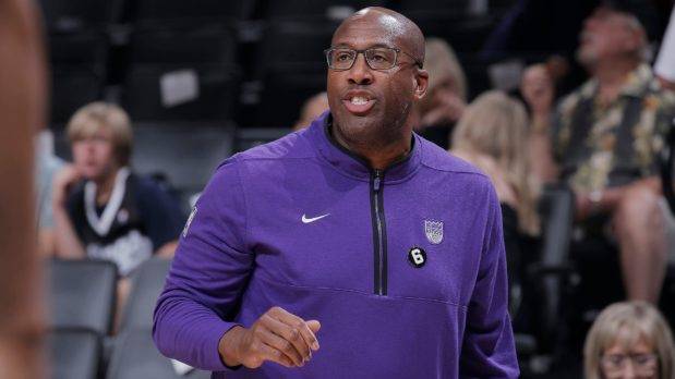 Mike Brown de los Kings gana Mejor Dirigente del Año