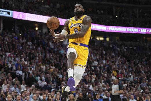 LeBron James abre interrogantes sobre su futuro: «Tengo mucho en lo que pensar»