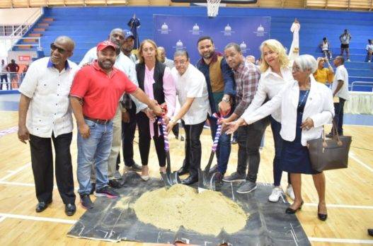 Miderec inicia dos centros para los deportistas de San Cristóbal