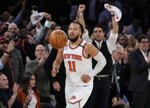 Con 38 de Brunson, Knicks reducen ventaja de Heat en los playoffs