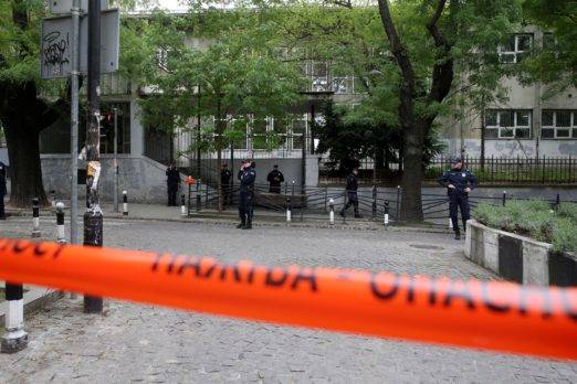 Joven de 14 años mató a nueve personas en escuela de Belgrado