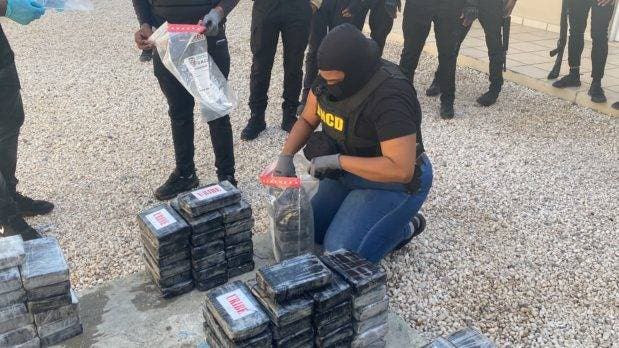 Ocupan 194 paquetes de cocaína en Barahona