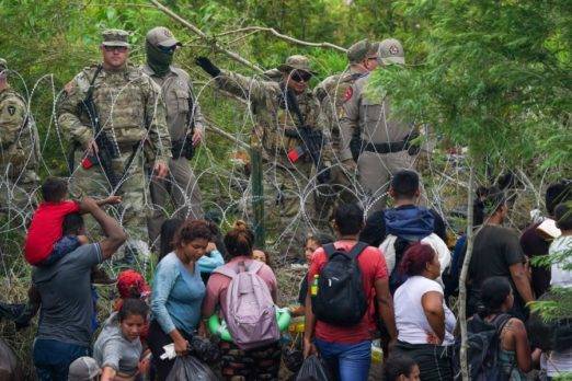 “Ahora o nunca”: Migrantes se apresuran a cruzar frontera hacia antes de que expire Título 42