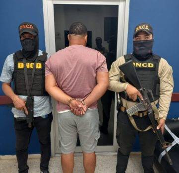 Capturan hombre buscado por alijo de droga en Río San Juan
