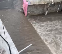 Video | ¡Otra vez!: Se inunda Las 800 en Los Ríos