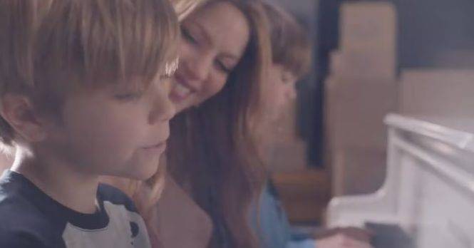Shakira presenta el video oficial de ‘Acróstico’ cantando con sus hijos Milán y Sasha